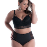 Lingerie plus size em renda - Poliana