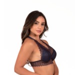 Top com bojo em renda desenhada - Lais