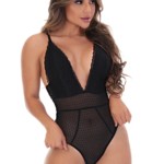 Body em renda com desenho geométrico