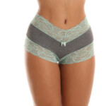 Calesson mesclado com renda