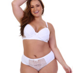 Conjunto Plus Size com renda vazada