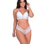 Conjunto todo em renda