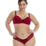Conjunto de bojo plus size com renda