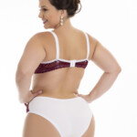 Conjunto de bojo plus size com renda