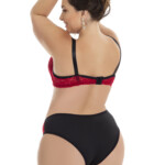 Conjunto de bojo plus size com renda