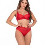 Conjunto em renda com fio duplo