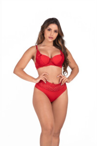 Conjunto em renda com fio duplo