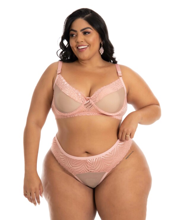 Conjunto Plus Size Feminino com Tule