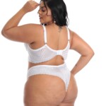 Conjunto Plus Size Feminino de Renda