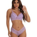 Conjunto todo em renda