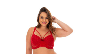 Cropped strappy plus size