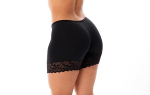 Short feminino com renda - Sonia