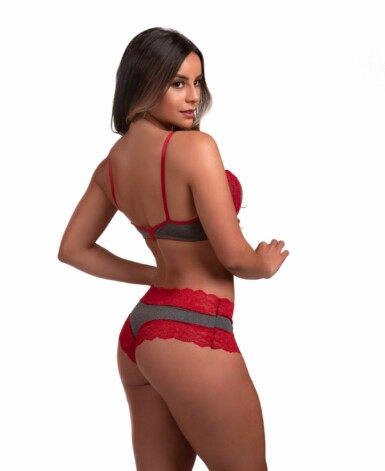 Conjunto mesclado com renda - Maria Alice