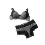 Conjunto mesclado com renda - Maria Alice