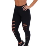 Calça legging preta com recorte