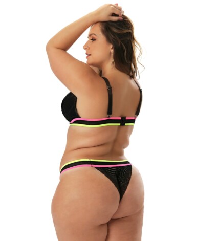 Conjunto de renda Plus Size