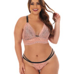 Conjunto feminino plus size