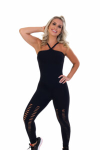 Macacão Fitness preto corte a laser