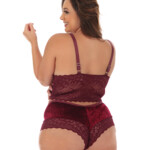 Baby Doll Plus Size de Veludo