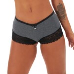 Calcinha com renda shortinho