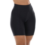 Bermuda fitness preta com bolso