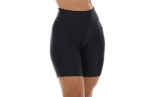 Bermuda fitness preta com bolso