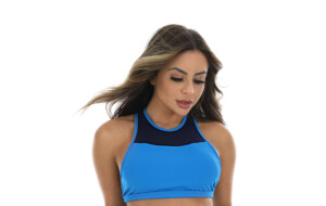 Top fitness azul com tela azul marinho