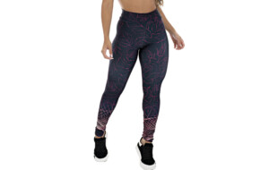 Calça legging preta sublimada