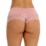 Calesson com detalhe em renda