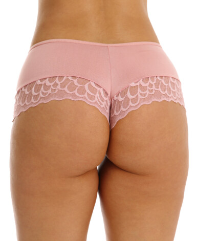 Calesson com detalhe em renda