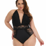 Body Feminino Plus Size Decotado