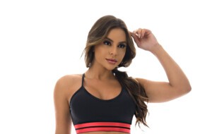 Top preto nadador com bojo e listras em vermelho